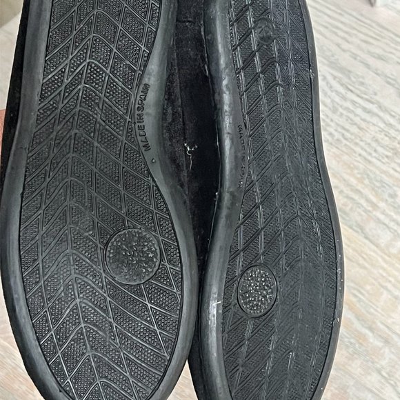 La Coqueta Boys/Girls Black Velvet Slippers Size 32 - Picture 8 of 8